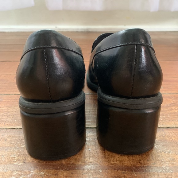 y2k black leather Naturalizer block heel loafers with a square toe in size 5.5 - Picture 3 of 8
